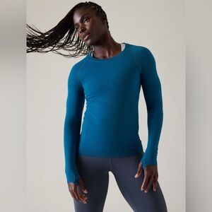 NWT GAP Athleta - Momentum Seamless Top - XS - Dark Lapis Blue